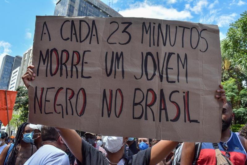 "Alle 23 Minuten stirbt in Brasilien ein Schwarzer Jugendlicher"