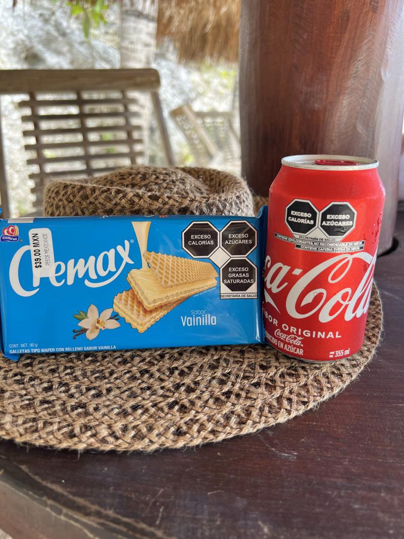 Coca-Cola und Cremax Waffeln. Nur zwei von zahllosen Produkten, die in Mexiko inzwischen kennzeichnungspflichtig sind