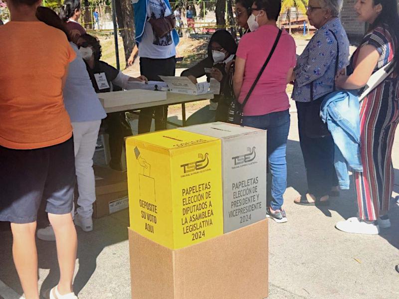 Sämtliche Wahlurnen aus San Salvador, waren zwischenzeitlich “verschwunden”