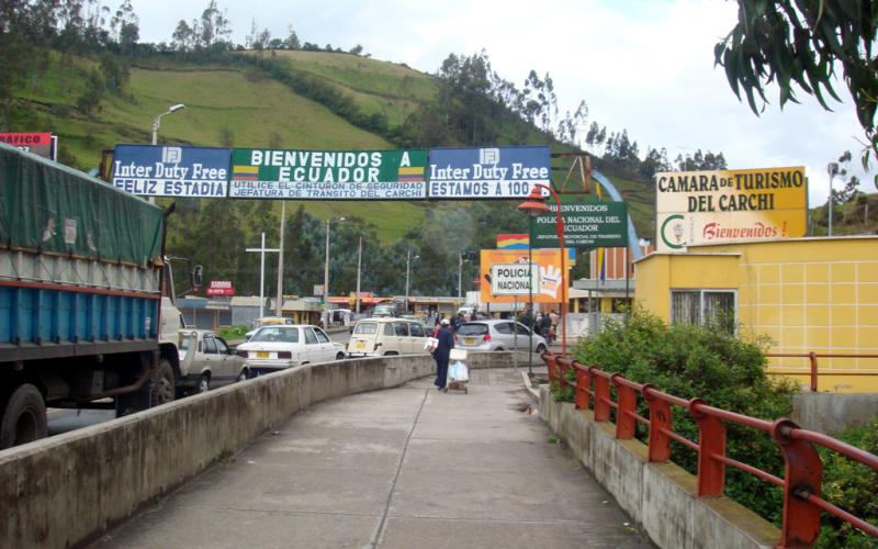 Die Grenzübergänge zwischen Ecuador und Kolumbien sind stark genutzt, so auch hier in Rumichara