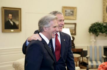 Vázquez und der damalige US-Präsident Bush