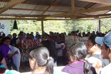 Aktivisten der Menschenrechtskarawane in Agua Azul