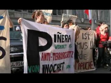 Protest von in Berlin lebenden Chilenen