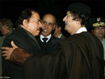 Ortega und Gaddafi in Libyen