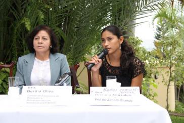 Berta Oliva und Roxana Corrales bei der Pressekonferenz