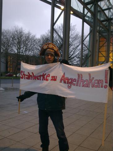 Protest vor der Thyssen-Krupp-Hauptversammlung in Bochum