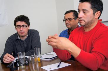 Cristián Cuevas, Vorsitzender der Kupferarbeitergewerkschaft (CTC), im Gespräch mit einer Delegation der Rosa-Luxemburg-Stiftung im Mai 2012 in Santiago