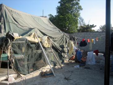Unterkunft in einem Flüchtlingscamp in Haiti