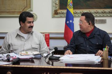 Vizepräsident Maduro (li.) und Präsident Chávez (re.)