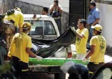Rettungskräfte in El Salvador im Einsatz