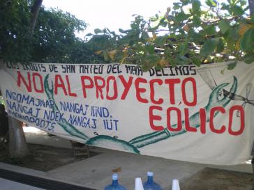 Protestaktion in San Dionisio del Mar gegen größtes Windkraftprojekt Lateinamerikas Protestaktion in San Dionisio del Mar gegen größtes Windkraftprojekt Lateinamerikas