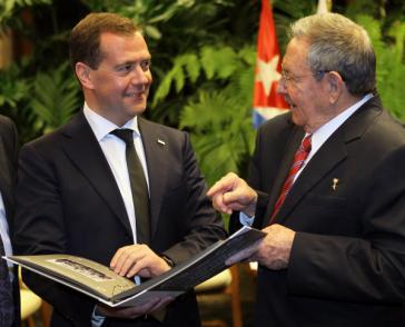 Raul Castro und Dimitri Medwedew bei Verhandlungen im Februar in Havanna Raul Castro und Dmitri Medwejew bei Verhandlungen im Februar in Havanna