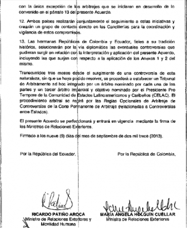 Seite des Abkommens mit den Unterschriften des Außenminister von Ecuador und seiner kolumbianischen Amtskollegin