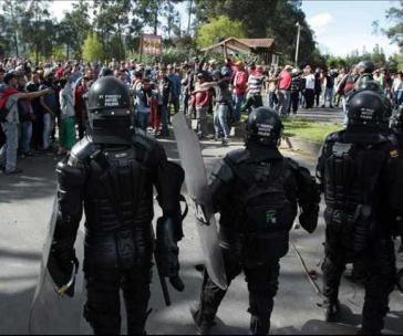 Tausende Polizisten und Soldaten sind gegen die Streikenden im Einsatz