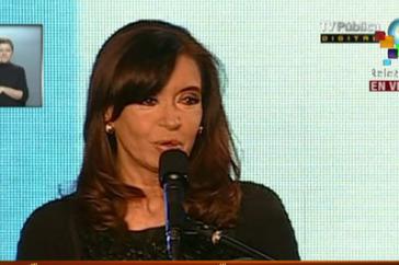 Die Präsidentin Argentiniens, Cristina Fernández, gab sich trotz Stimmverlusten des Regierungsbündnisses zuversichtlich