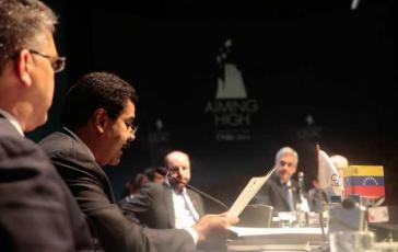 Vizepräsident Maduro verliest den Brief von Chávez Vizepräsident Maduro verliest den Brief von Chávez