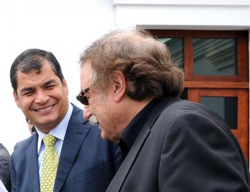 Präsident Rafael Correa im Gespräch mit Ignacio Ramonet