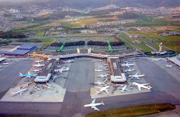 Blick auf den Internationalen Flughafen Sao Paulo/Guarulhos in Brasilien Blick auf den Internationalen Flughafen Sao Paulo/Guarulhos