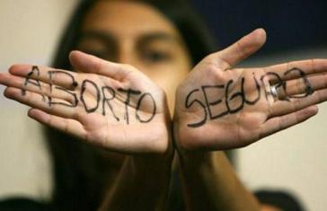Frauen überall in Lateinamerika fordern "Sichere Abtreibung" Frauen überall in Lateinamerika fordern "Sichere Abtreibung"