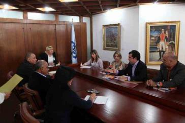 Generalstaatsanwältin Ortega Díaz mit Vertretern des Foro Penal am Freitag Generalstaatsanwältin Ortega Díaz mit Vertretern des Foro Penal am Freitag