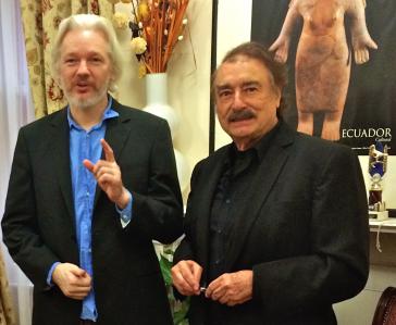 Juliane Assange und Ignacio Ramonet in der ecuadorianischen Botschaft in London am 24. Oktober 2014