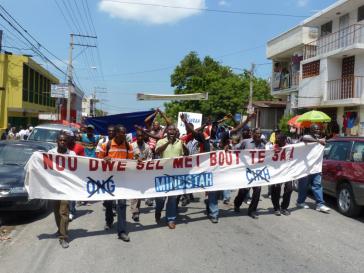 Proteste gegen UN-Mission in Haiti. Im Oktober soll das Mandat verlängert werden