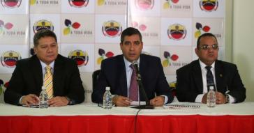 Innen- und Justizminister Miguel Rodríguez Torres bei der Pressekonferenz am Montag