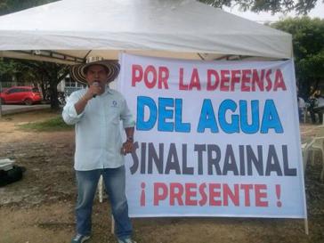 Transparent der Gewerkschaft Sinaltrainal: "Für die Verteidigung des Wassers setzt Sinaltrainal sich ein"