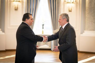 Botschafter Maniglia, hier bei seiner Akkreditierung bei Bundespräsident Joachim Gauck am 17. Februar 2015