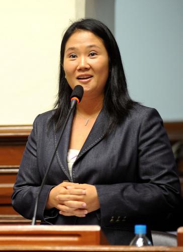 Keiko Fujimori, Tochter des Ex-Präsidenten Alberto Fujimori, liegt in den Umfragen mit 30 Prozent derzeit weit vorne Keiko Fujimori, Tochter des Ex-Präsidenten Alberto Fujimori, liegt in den Umfragen mit 30 Prozent derzeit weit vorne