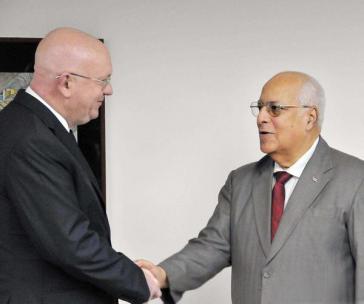 Ricardo Cabrisas (rechts) und Russlands Vizeaußenminister Wassili Nebensja vergangene Woche in Havanna Ricardo Cabrisas (rechts) und Russlands Vizeaußenminister Wassili Nebensja vergangene Woche in Havanna
