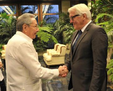 Kubas Präsident Raúl Castro und Frank-Walter Steinmeier