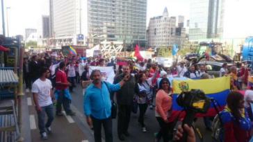 Demonstranten des Gipfels der Völker zeigten Solidarität mit Venezuela