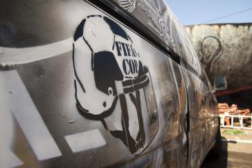 Graffito gegen die Fifa und Polizeigewalt in Brasilien 2014