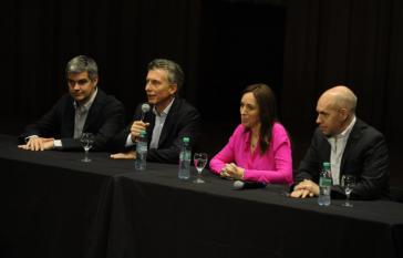 Macri gibt bei einer Pressekonferenz die Mitglieder seines Kabinetts bekannt Macri gibt bei einer Pressekonferenz die Mitglieder seines Kabinetts bekannt