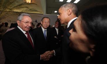 Shake hands in Panama: Raúl Castro und Barack Obama