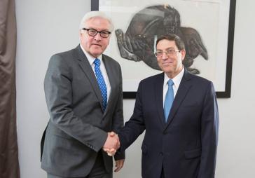 Kubas Außenminister Bruno Rodríguez (rechts im Bild) und sein deutscher Amtskollege Frank-Walter Steinmeier
