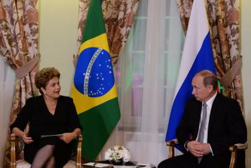 Brasiliens Präsidentin Rousseff und Gastgeber Wladimir Putin