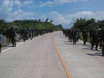 1.800 Polizisten waren an der Räumung des Dorfes El Esfuerzo Túnico in Guatemala beteiligt