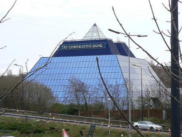 Sitz der Cooperative Bank in Manchester