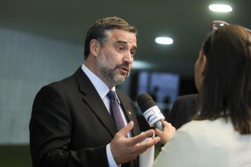 Wollen in "allen Bereichen kämpfen", PT-Abgeordneter Paulo Pimenta in Brasilien