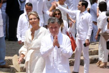 Santos auf dem Weg zur Unterzeichnung des Friedensabkommens in Cartagena de Indias