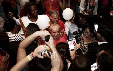 Lula bei der Auftaktveranstaltung zur Kampagne "Ein gerechtes Brasilien für alle und für Lula" in São Paulo am 10. November