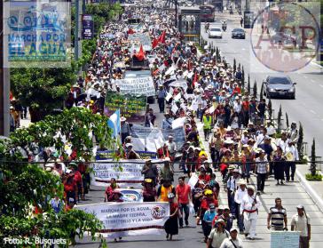 Am Internationalen Tag der Erde trafen rund 20.000 Teilnehmer des Marsches für Wasser und Leben in Guatemala-Stadt ein