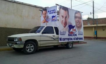 Im Wahlkampf warben Morales und sein Team mit dem Slogan "Weder korrupt, noch Diebe"