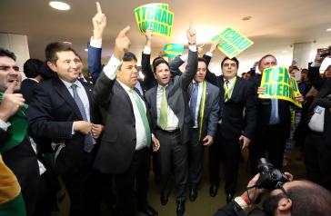 Abgeordnete am Tag der Abstimmung für das Impeachment gegen Dilma Rousseff