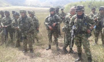 Das Bataillon 8 hat im Süden Kolumbiens das Feuer gegen die Zivilbevölkerung eröffnet und einen Menschen getötet