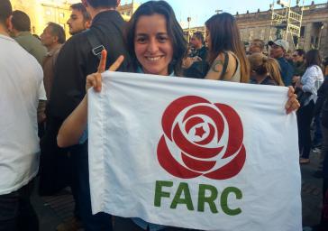Symbol der neuen Partei "Fuerza Alternativa Revolucionaria del Común": eine rote Rose mit sternförmigem Stempel