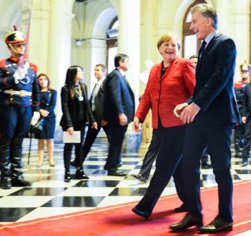 Bundeskanzlerin Merkel und Argentiniens Präsident Macri trafen am 8.Juni im Präsidentenpalast Casa Rosada in Buenos Aires zusammen