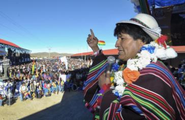 Die Opposition macht mit rassistischen Darstellungen Stimmung gegen Morales Wahlkandidatur in Bolivien